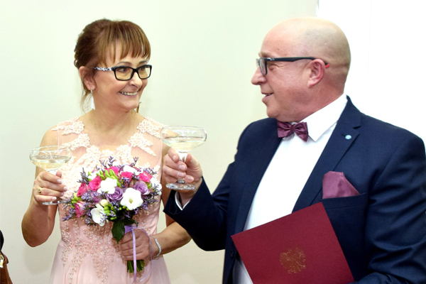 Fotoksiążki ze zdjęciami, prezentujące ich wygląd oraz jakość oprawy.